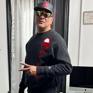 Meet your Posher, Benus